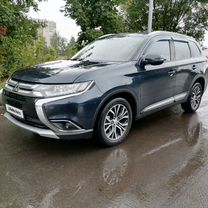 Mitsubishi Outlander 2.0 CVT, 2017, 107 000 км, с пробегом, цена 2 315 000 руб.