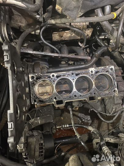 Двигатель21124