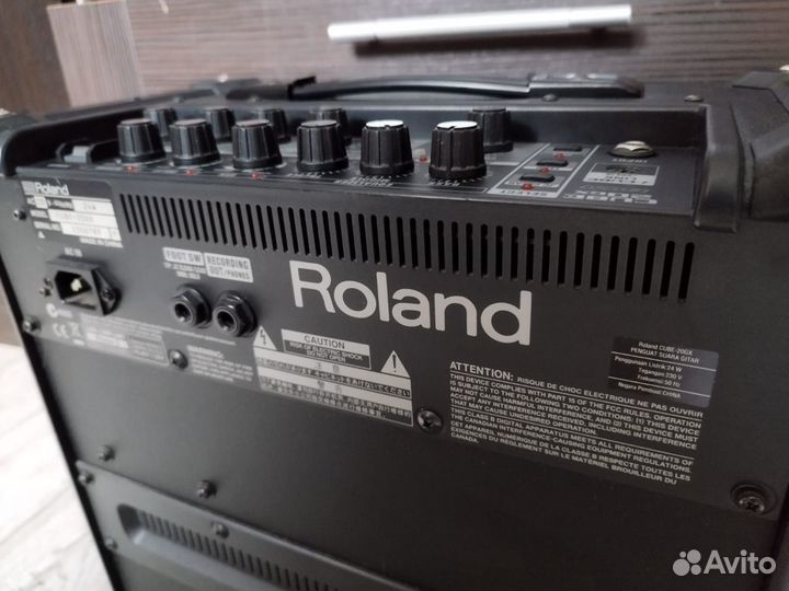 Комбоусилитель Roland Cube 20GX