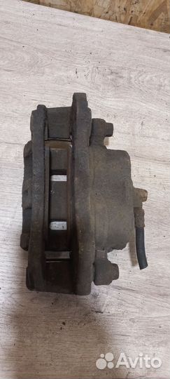 Суппорт передний правый Citroen C-Crosser, 4007