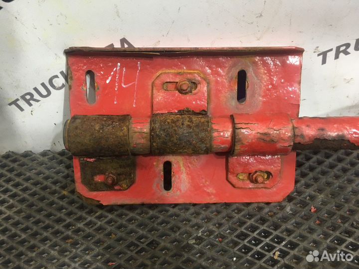 Кронштейн воздушного фильтра Volvo FM