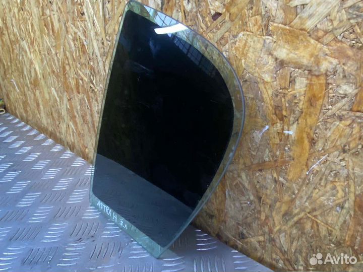 Форточка двери задняя левая Opel Astra H седан 1.6