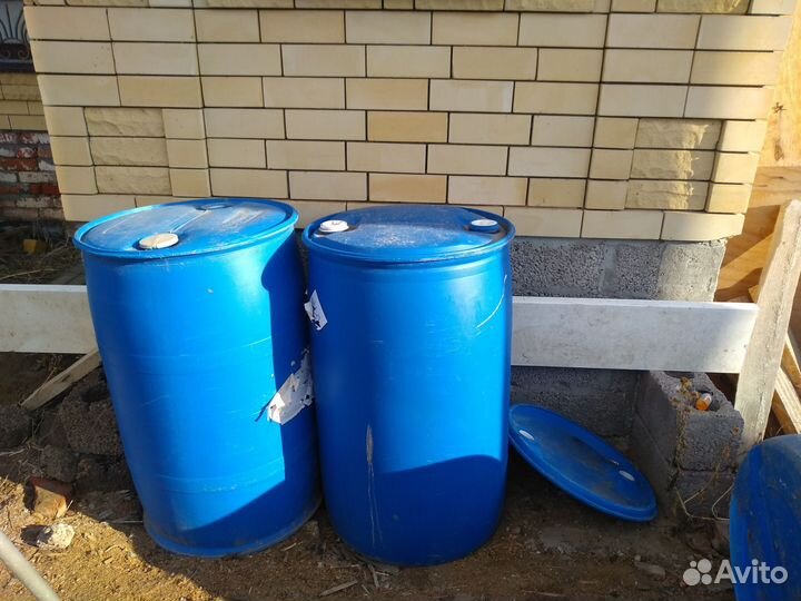 Емкость бочки для воды(пластиковые,железные)чистые