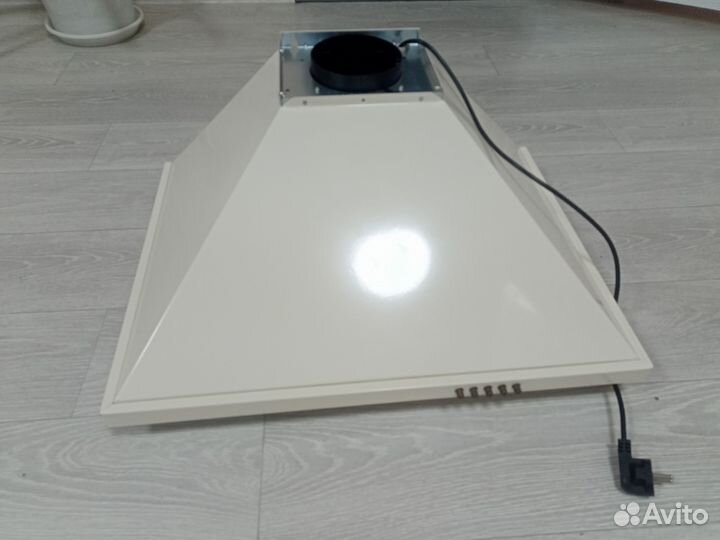 Кухонная вытяжка 60 см