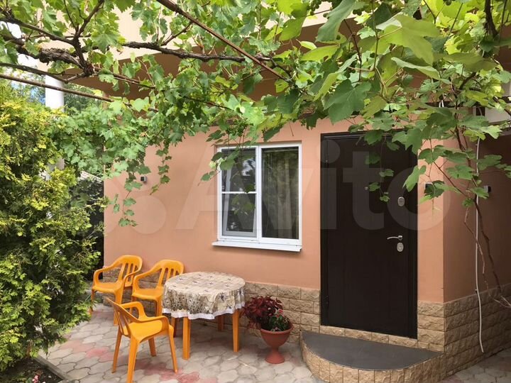 Комната 13 м² в 1-к., 1/2 эт.