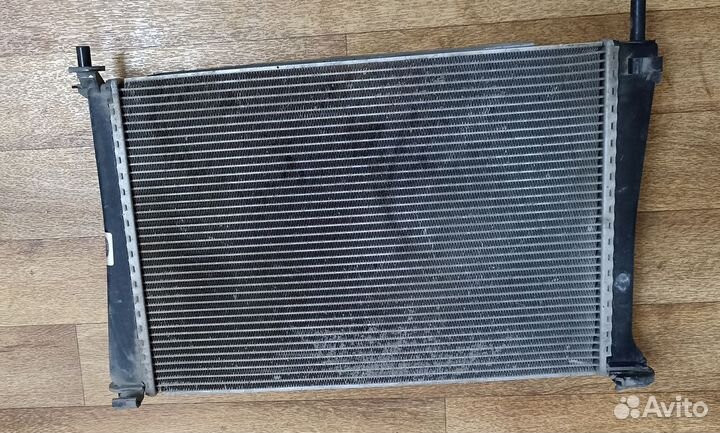 Радиатор охлаждения Ford Fusion Fiesta