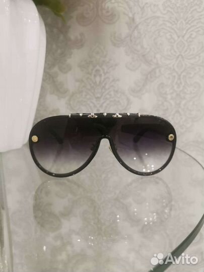 Солнцезащитные очки