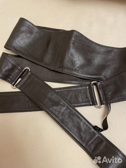 Кожаный пояс Max&Co