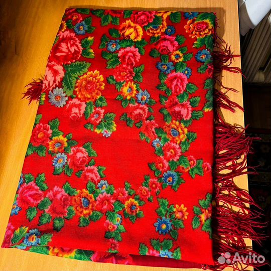 Платок шерстяной