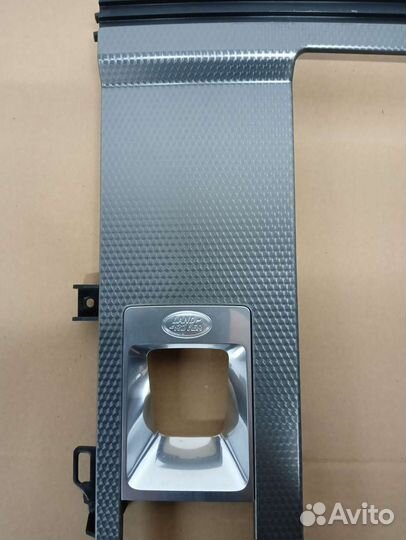 Накладка центральной консоли Рендж Ровер Спорт