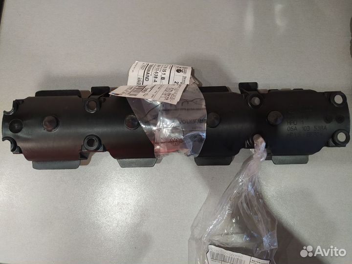 Накладка клапанной крышки (маслоотражатель)