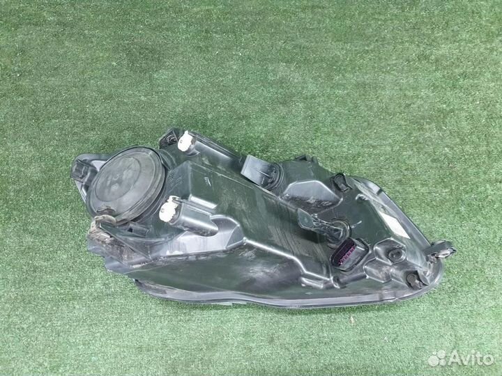 Фара левая Volkswagen Caddy