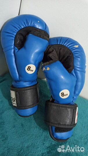 Перчатки для единоборств