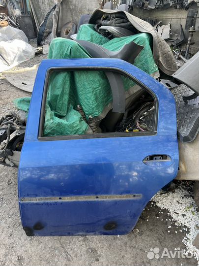 Дверь задняя левая Renault Логан 1