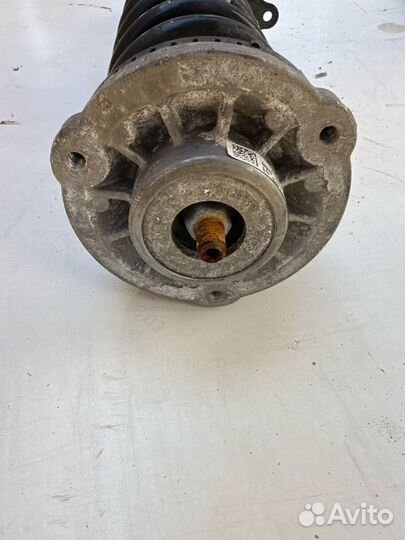 Стойка подвески передняя правая Bmw 5-Series F10