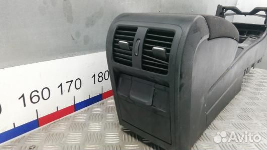 Подлокотник центральный volkswagen passat B7 (ODN0