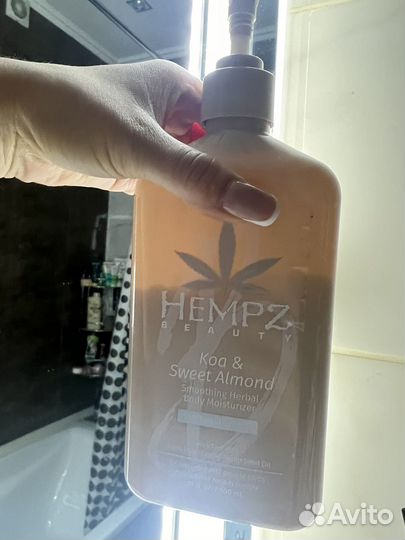 Молочко для тела hempz