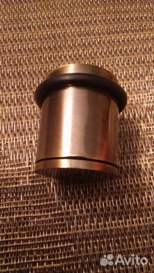 Дверной ограничитель