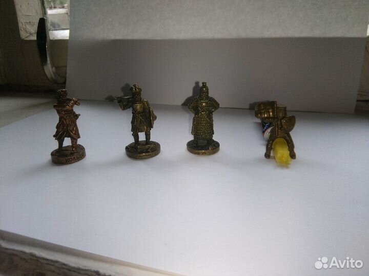 Фигурки солдатиков. Киндер. Солдатики. Гвардия