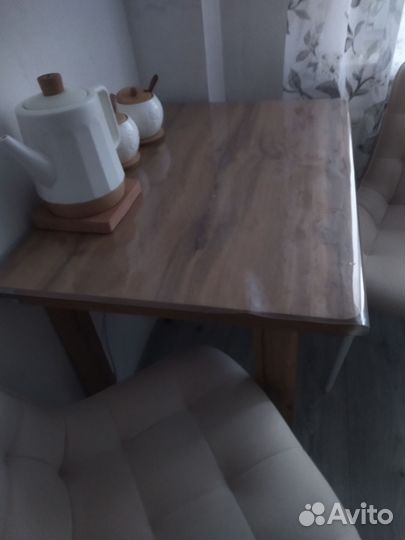 Кухонный стол