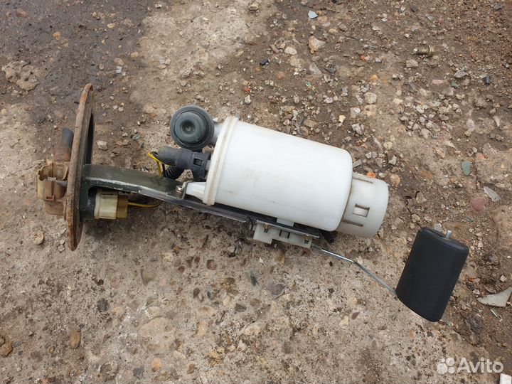 Топливный насос Hyundai Sonata 4 EF Соната 2.0