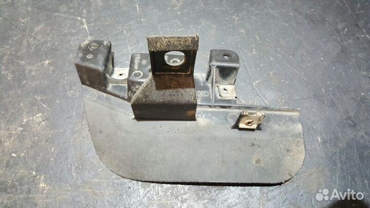 Брызговик задний правый Audi Q7 4L 4.2 BAR 06