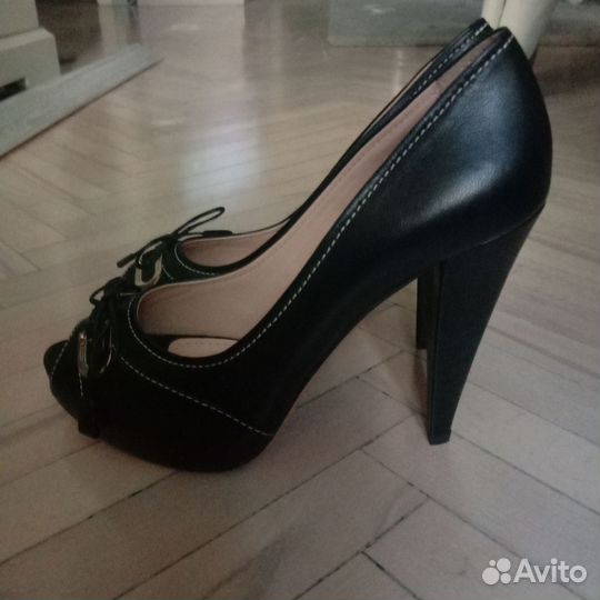 Туфли новые Bally