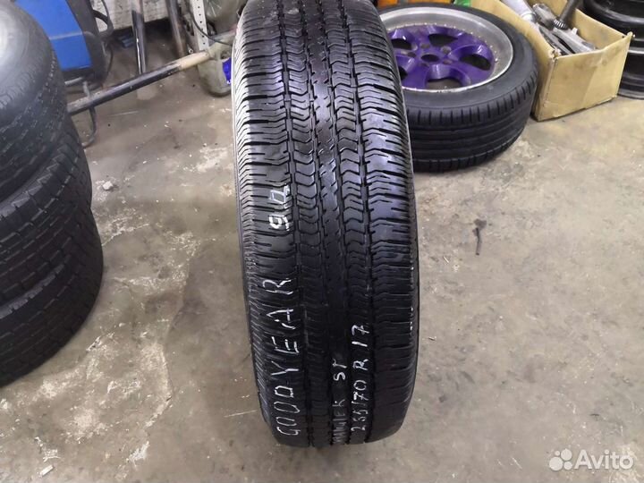 Goodyear Wrangler ST 265/70 R17