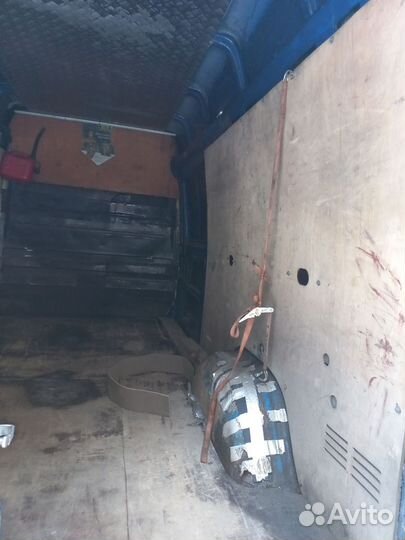 Mercedes-Benz Sprinter цельнометаллический, 2002