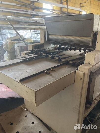 Формовочная машина для пр-ва овсяного печенья