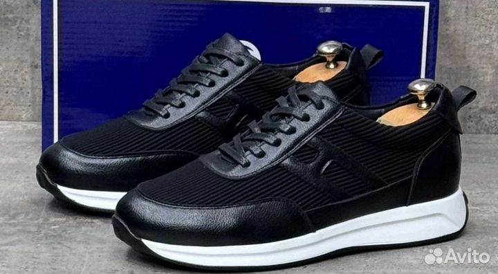 Универсальные кроссовки для мужчин