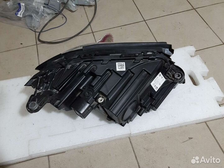 Фара левая Mercedes E W213 Led