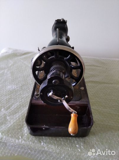 Швейная машинка 