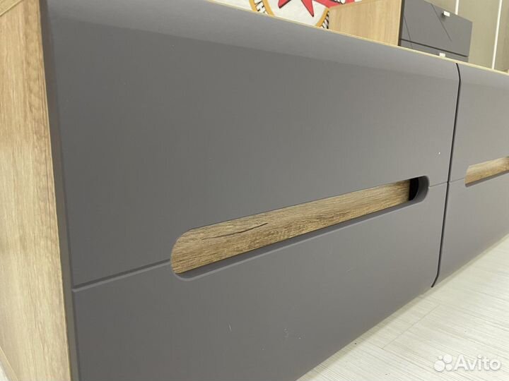 Тумба под тв «Наоми тб-17»