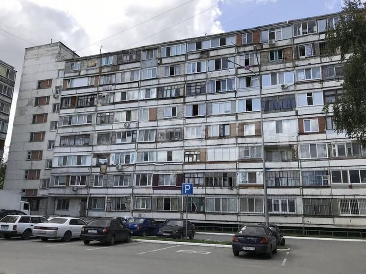 Купить 2-комнатную квартиру, 40.4 м² по адресу Тюмень, улица 30 лет Победы, 142,