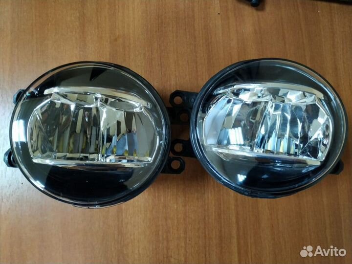 Фара противотуманная Led Toyota Lexus