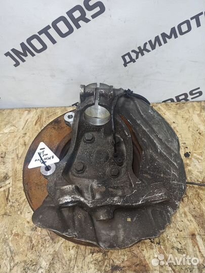 Поворотный кулак передний левый BMW 7 (E65/E66)