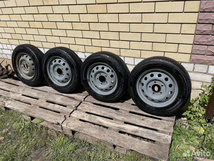 Комплект летних колес R 16 на ниву 21214 Кама 365