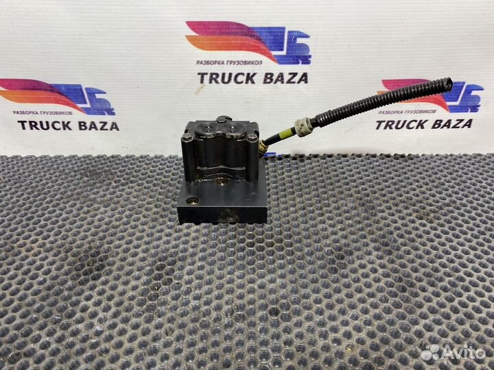 Блок клапанов кпп 16S2220TD