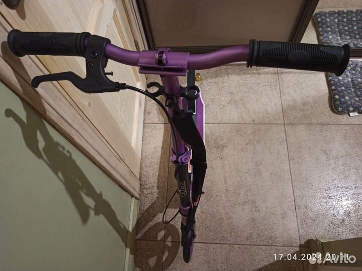 Самокат ORZ белофиолетовый с ручным тормозом, торг