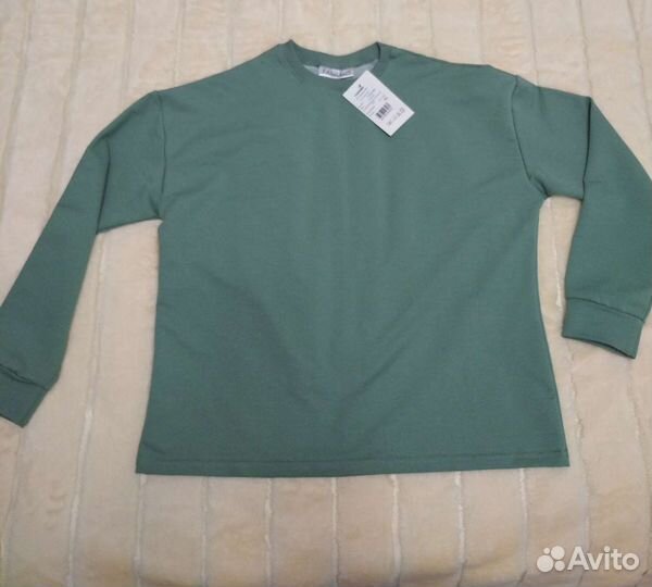 Спортивный костюм новый на девочку р. 152