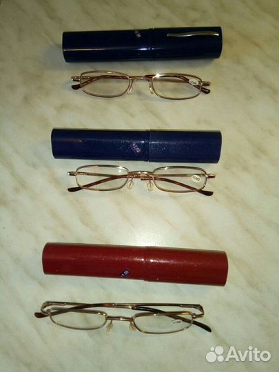 Очки в футляре + 1,5, +2,5