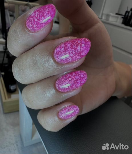 Модель на ногти