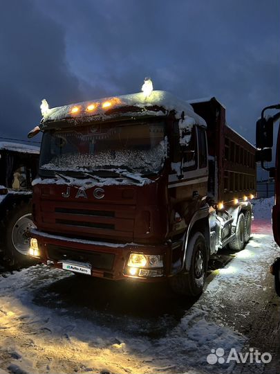 Самосвал 20 м³ JAC HFC3252, 2011