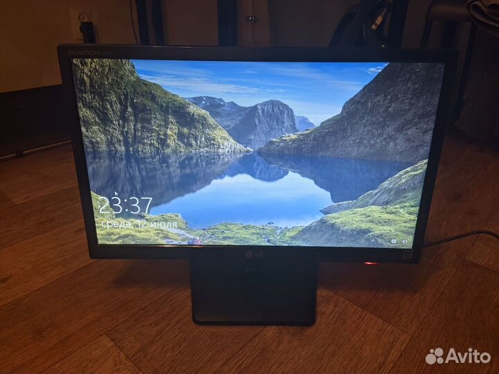 Монитор LG Flatron E2242C-BNA 22''