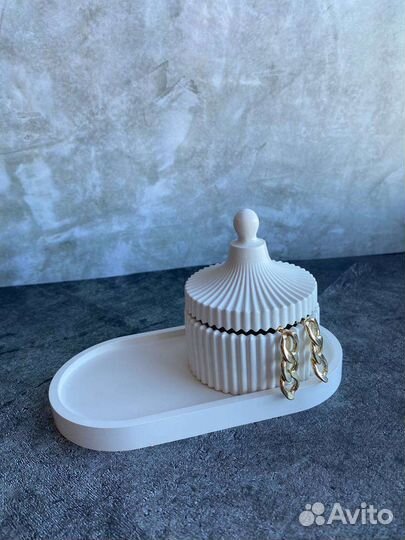 Гипсовая шкатулка с подставкой