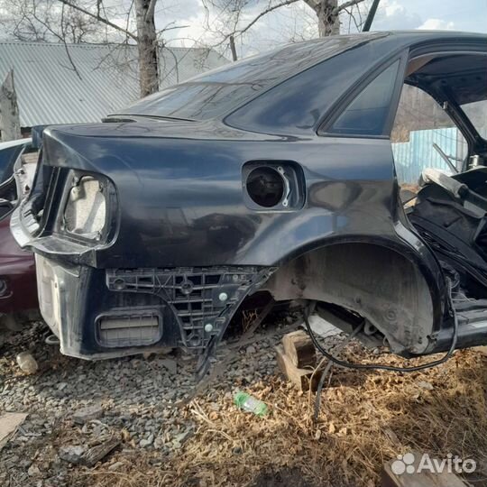 Заднее правое крыло Audi A4 B5