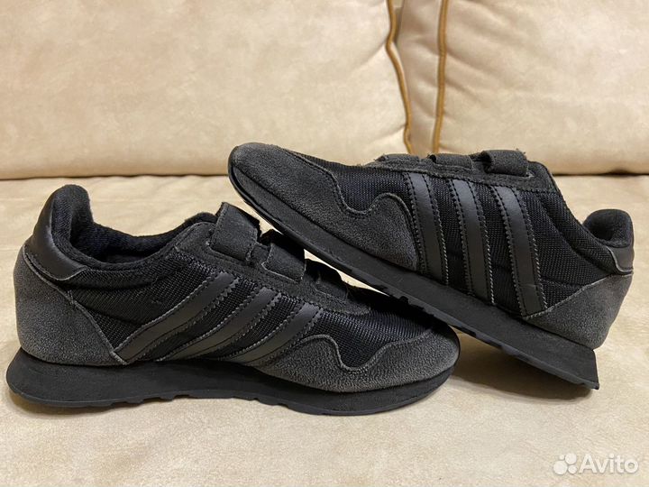 Кроссовки adidas р.35