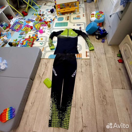 Лыжный комбинезон