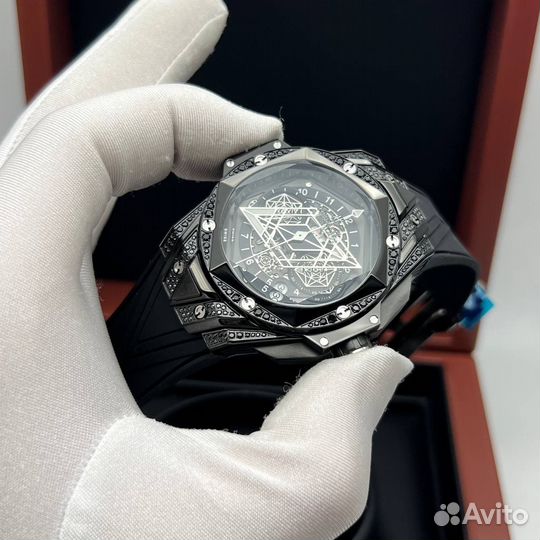 Часы Hublot Big Bang Sang